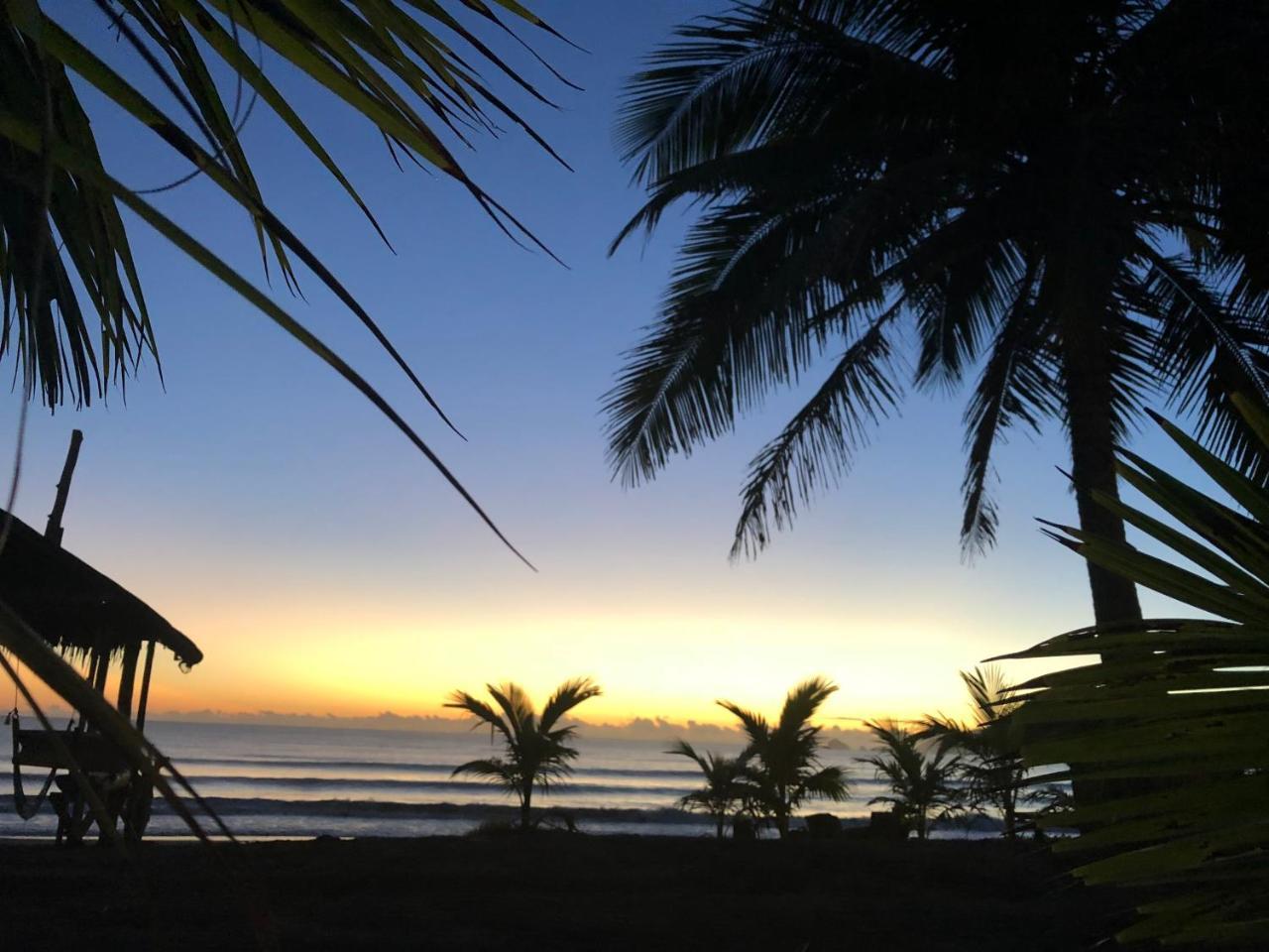 North Shore Surf Camp Hotel Baler Exterior foto